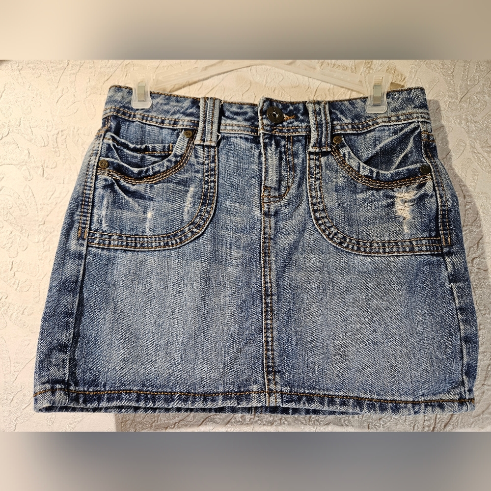 SO Distressed Denim Pocket Miniskirt - Picture 12 of 12